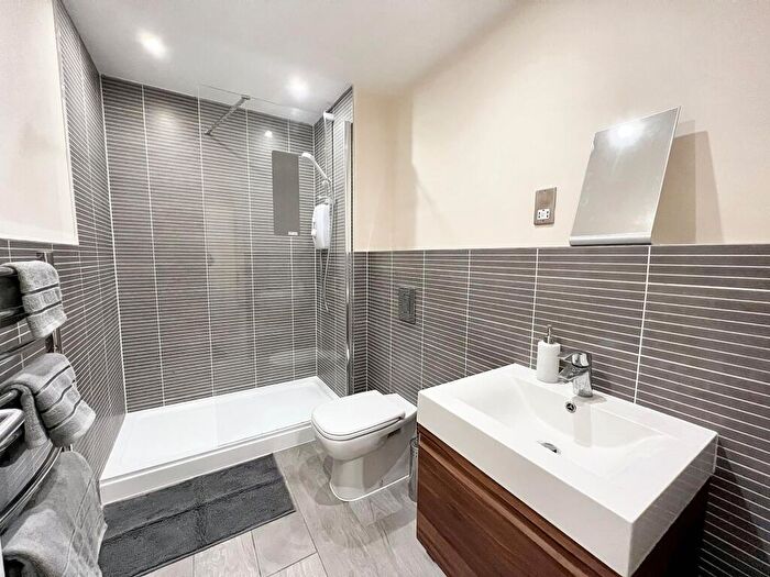 1 Bedroom Apartment For Sale In Queens Road, Queens House, CV1
