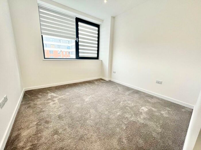 2 Bedroom Apartment To Rent In Alencon Link, Basingstoke, RG21