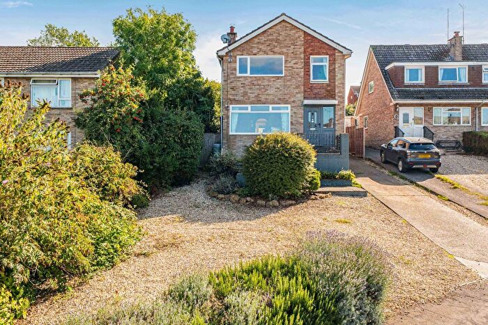 4 Bedroom Detached House For Sale In Herne Rise, Ilminster, TA19