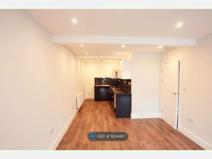 1 Bedroom Flat To Rent In Sidcup Hill, Sidcup, DA14