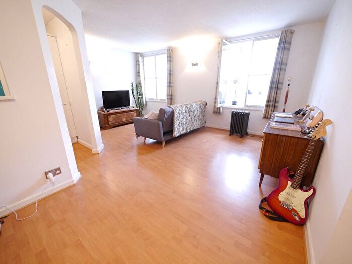 2 Bedroom Flat For Sale In Flat, Deuchar House, Sandyford Road, Newcastle Upon Tyne, NE2