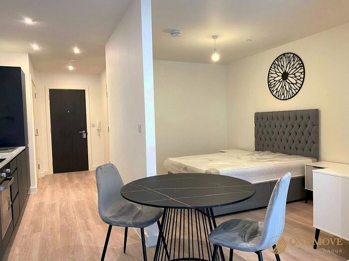 1 Bedroom Studio To Rent In New Kings Head Yard, Salford, M3