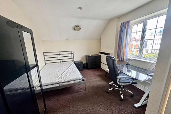 1 Bedroom Detached House To Rent In Holyhead Road, CV1