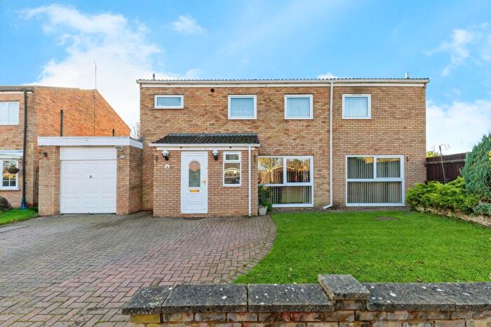 5 Bedroom Detached House For Sale In Kessingland Avenue, Stevenage, SG1