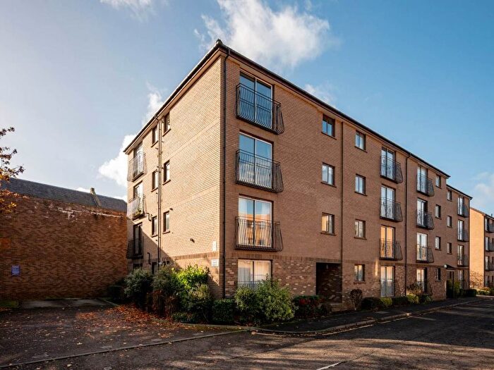 1 Bedroom Flat For Sale In East Parkside, Edinburgh, EH16
