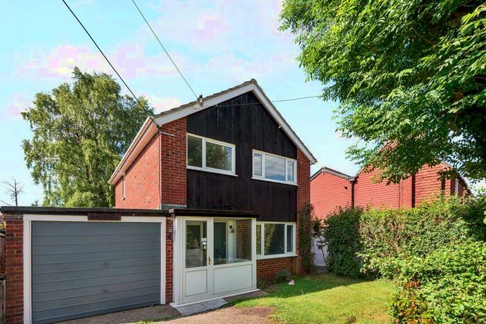 3 Bedroom Detached House To Rent In Green Lane, Milford, GU8