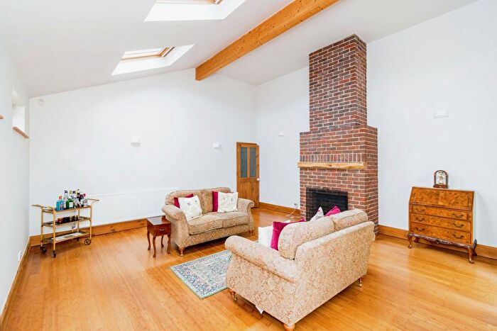 4 Bedroom Bungalow For Sale In Pollards Moor Road, Copythorne, Hampshire, SO40