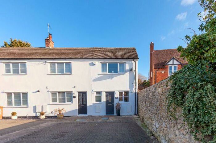 2 Bedroom Terraced House To Rent In Chapel Lane, Oxford, OX4