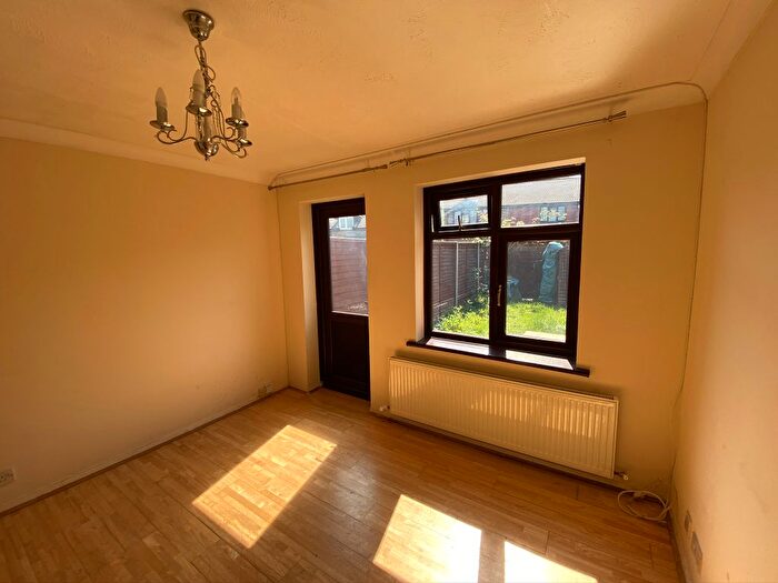 1 Bedroom Terraced House To Rent In Sharpness Close, Hayes, UB4