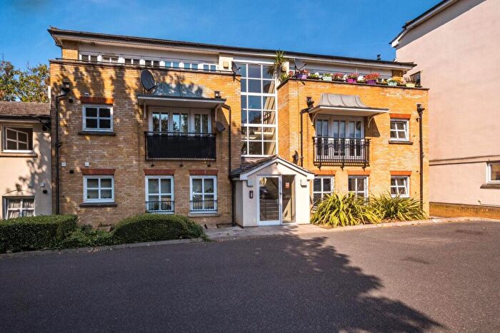 2 Bedroom Flat For Sale In Glenmere Row, Lee, London, SE12