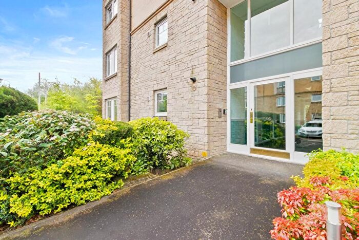 2 Bedroom Flat For Sale In Castlebrae Gardens, Cathcart, G44