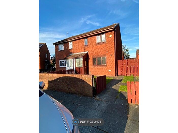2 Bedroom Semi-Detached House To Rent In Wheatear Close, Liverpool, L27