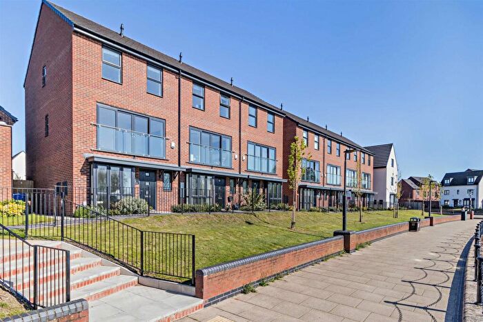 4 Bedroom House For Sale In Lapwing Close, Lakeside, Doncaster, DN4