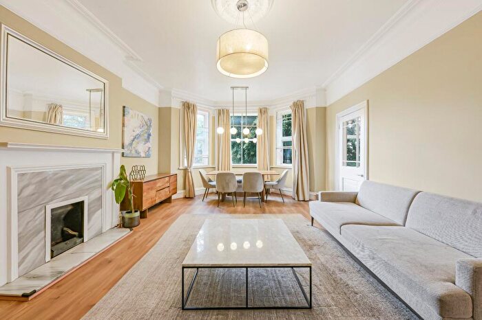 3 Bedroom Flat To Rent In Finchley Road, West Hampstead, NW3