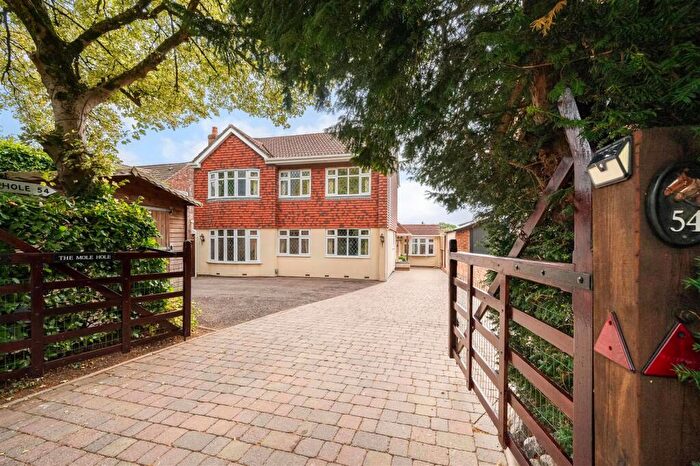 4 Bedroom Detached House For Sale In Mill Road, Denmead, PO7