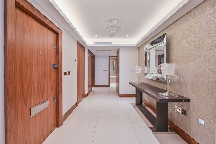 2 Bedroom Flat To Rent In Princes Gate, South Kensington, London, SW7