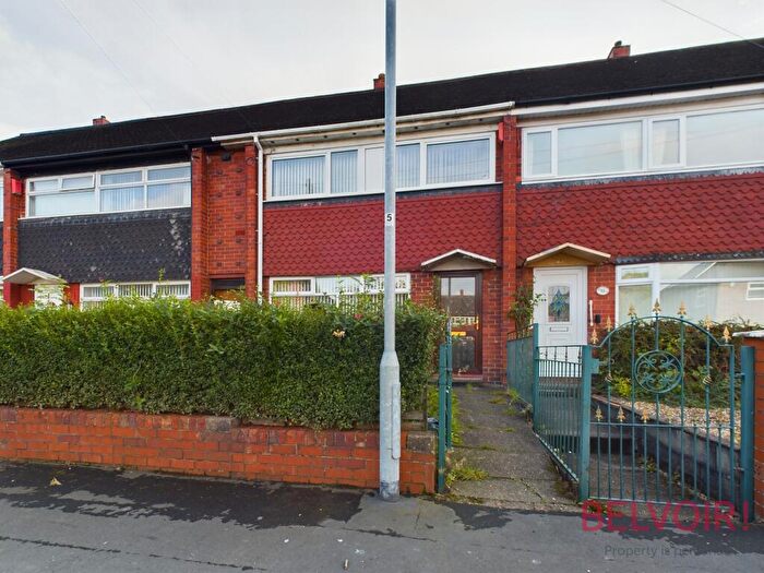 3 Bedroom Town House To Rent In Youlgreave Avenue, Bentilee, Stoke-on-Trent, ST2