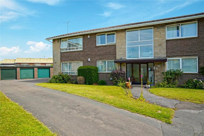 2 Bedroom Apartment For Sale In Moss Close, Wickersley, Rotherham, South Yorkshire, S66