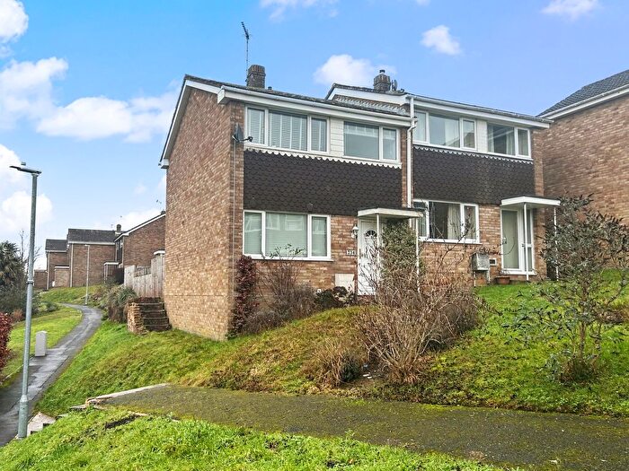 3 Bedroom Semi-Detached House For Sale In Windrush, Highworth, Swindon, SN6