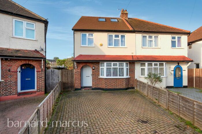 4 Bedroom Property To Rent In Ronelean Road, Surbiton, KT6