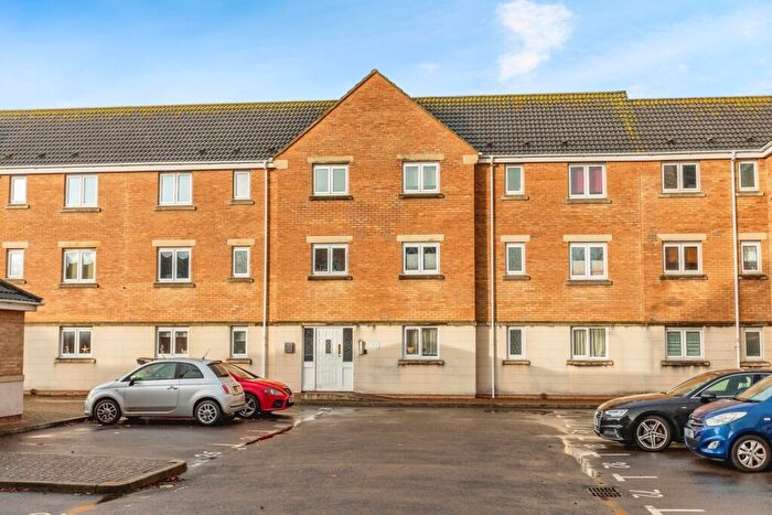 2 Bedroom Flat For Sale In Macfarlane Chase, Weston-super-Mare, Somerset, BS23