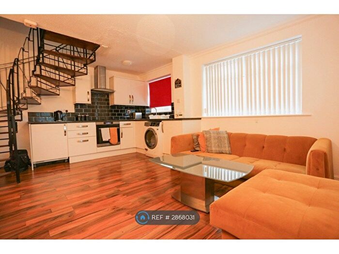 1 Bedroom Semi-Detached House To Rent In Hickling Grove, Stockton-On-Tees, TS19