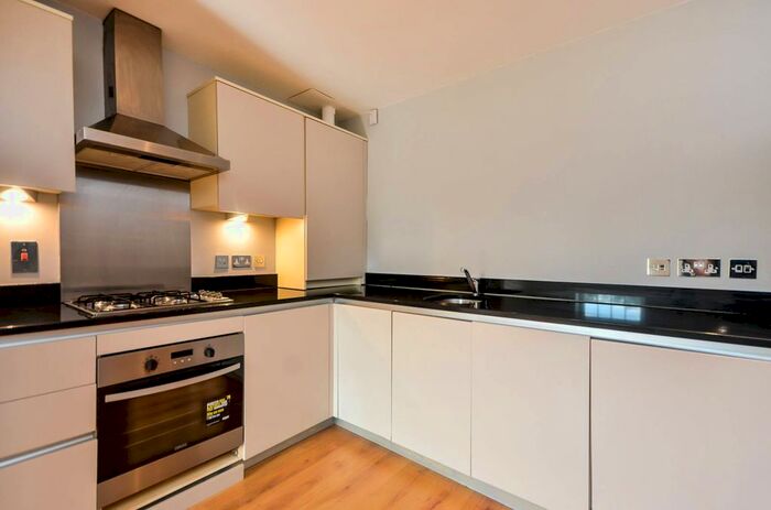1 Bedroom Flat To Rent In Tweedy Road, Bromley North, Bromley, BR1