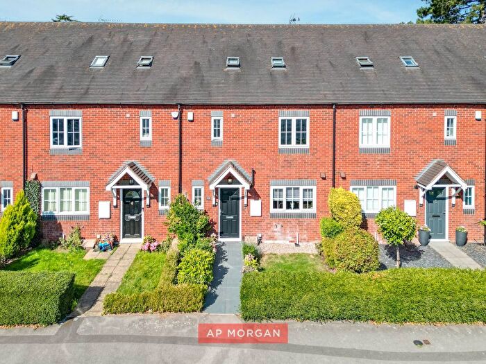 4 Bedroom Terraced House For Sale In Tilehouse Green Lane, Knowle, Solihull, West Midlands, B93
