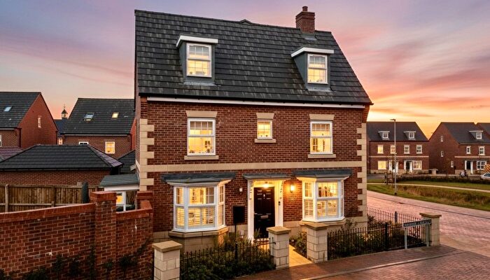 4 Bedroom Semi Detached House For Sale In Macclesfield, SK10