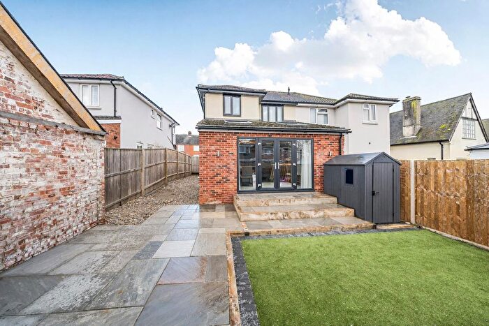 3 Bedroom Semi-Detached House For Sale In Old Turnpike, Fareham, PO16