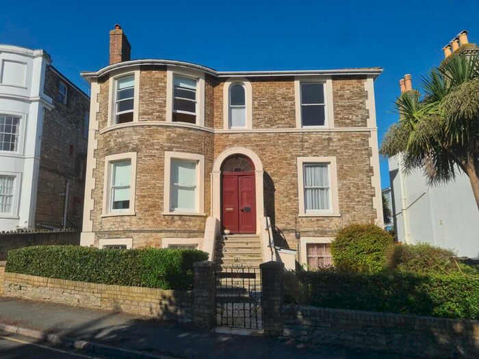 1 Bedroom Flat To Rent In Vernon Square, Ryde, PO33