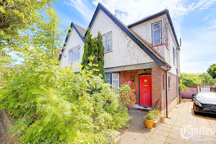 3 Bedroom Semi-Detached House For Sale In Ashridge Gardens, London, N13
