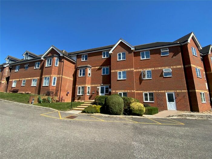 2 Bedroom Flat To Rent In Lower Street, Kettering, Northamptonshire, NN16