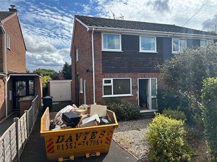 3 Bedroom Semi Detached House For Sale In Redhouse Road, Stourport-On-Severn, DY13
