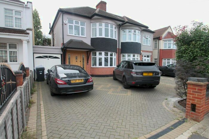 3 Bedroom Property To Rent In Clayhall Avenue, Ilford, IG5