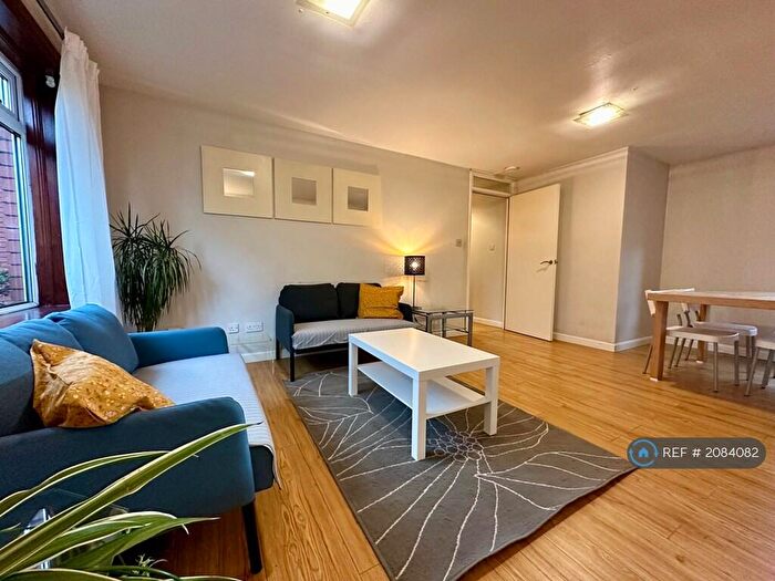 2 Bedroom Flat To Rent In Partick, Glasgow, G11