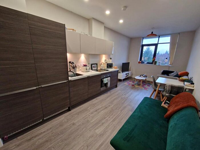 1 Bedroom Flat To Rent In Greenleigh Court, , Dawsons Square, Pudsey, West Yorkshire, LS28