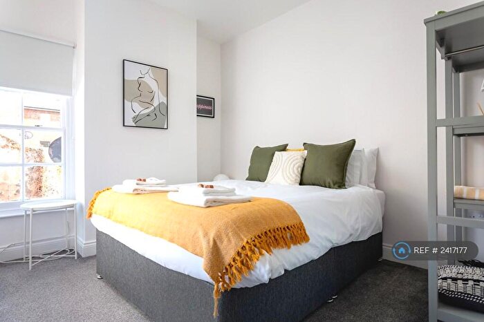 1 Bedroom Flat To Rent In Wellington Mews, Cheltenham, GL50