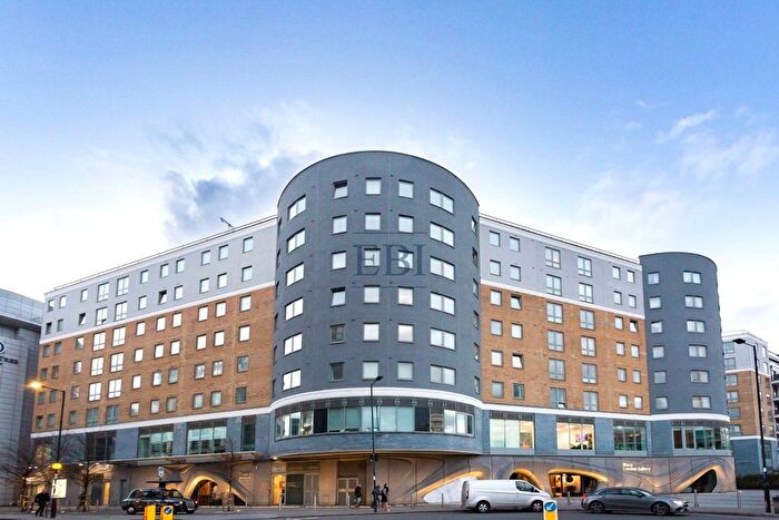 2 Bedroom Flat To Rent In Mallard House, Station Court, Townmead Road, SW6