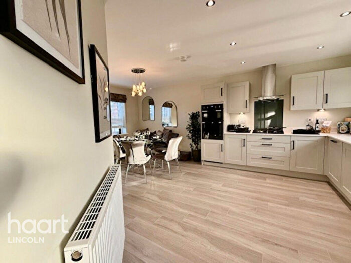 4 Bedroom Detached House For Sale In Tattershall Road, Woodhall Spa, LN10