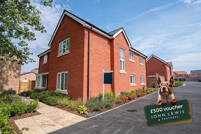 4 Bedroom Detached House For Sale In Drury Grove, Hatfield Peverel, CM3