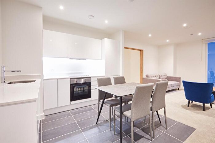 2 Bedroom Apartment To Rent In Transmission House, M4