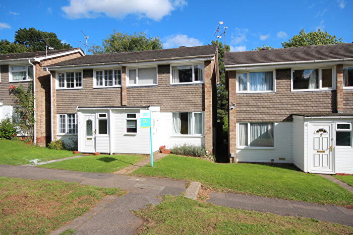 3 Bedroom Semi-Detached House To Rent In Blagrove Drive, Wokingham, RG41