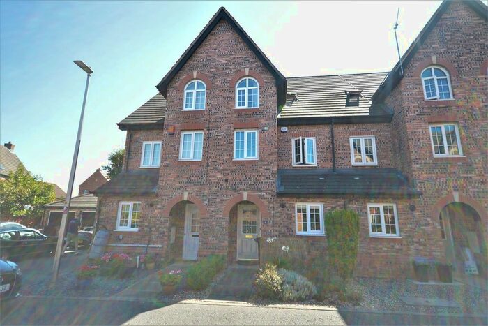 3 Bedroom Town House To Rent In Spey Close, Middlewich, CW10