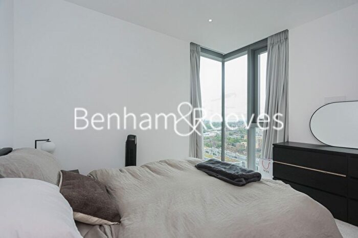 2 Bedroom Flat To Rent In Bollinder Place, Shoreditch, EC1V