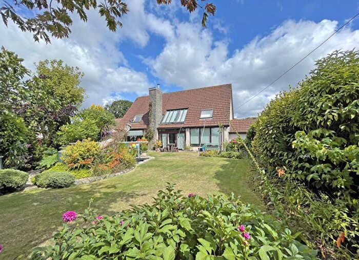 4 Bedroom Detached Bungalow For Sale In Dunkeswell, Honiton, EX14