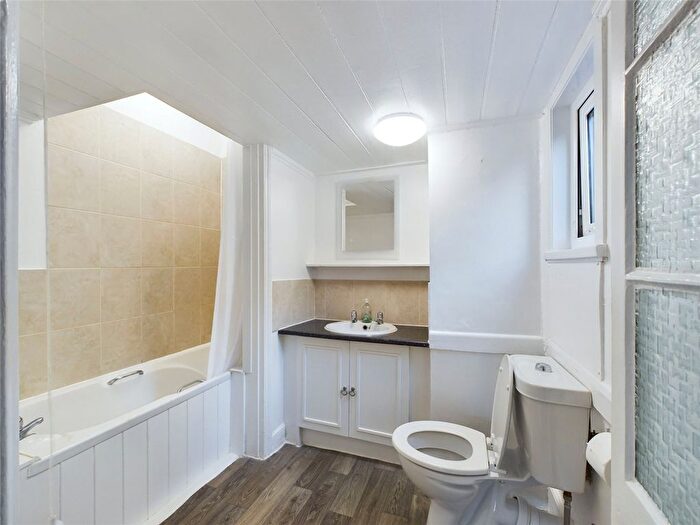 1 Bedroom Cottage To Rent In Harbour Road, Wadebridge, PL27
