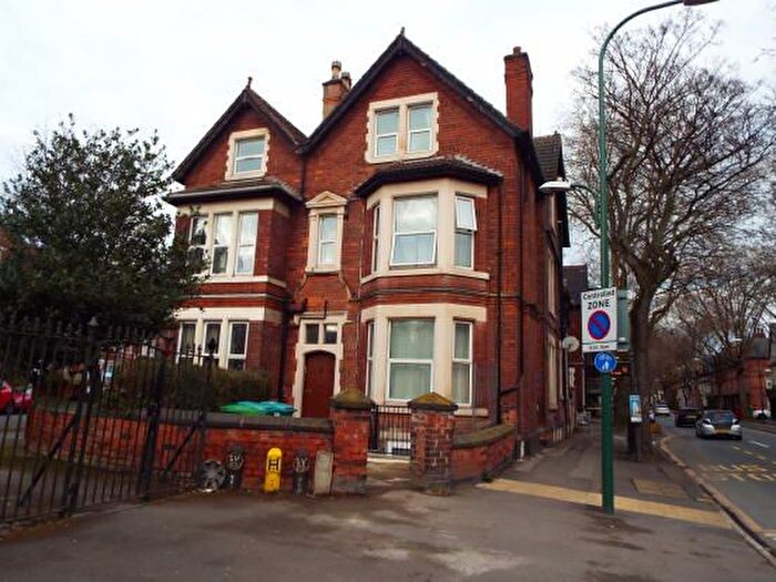 1 Bedroom Flat To Rent In Fishpond Drive, Nottingham, NG7