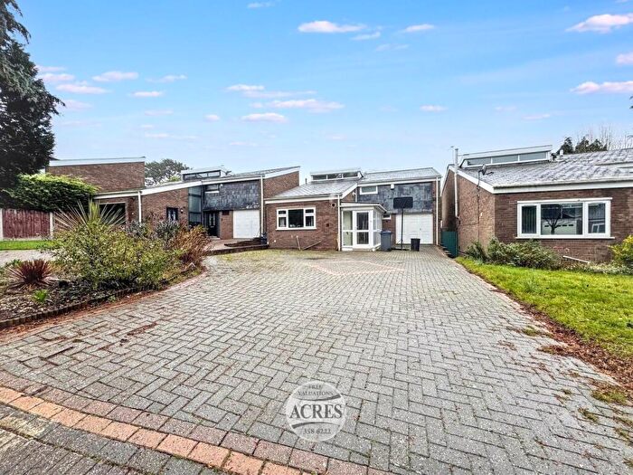 4 Bedroom Detached House For Sale In St. Christophers, Handsworth Wood, Birmingham, B20