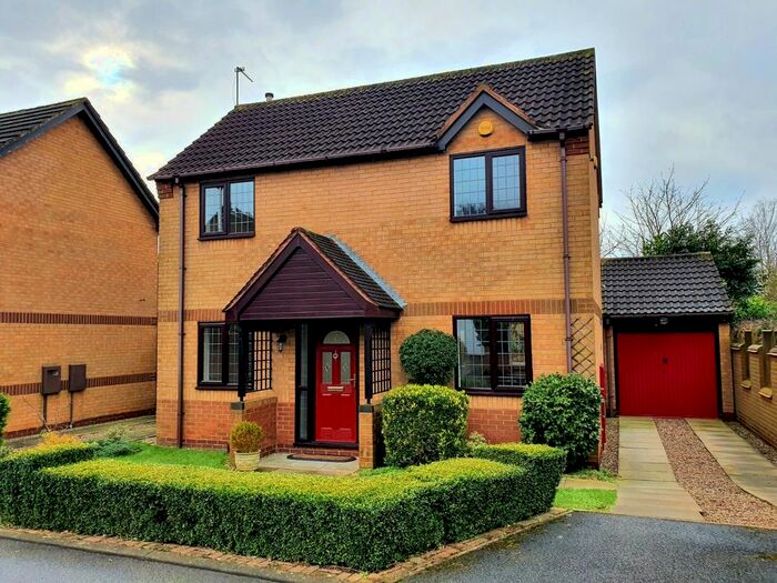 3 Bedroom Detached House To Rent In Mountford Close, Oakwood, Derby, DE21